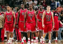 友博体育入口 -底特律活塞训练开放日，关键时刻内部沟通引欢呼，中超在即，赛季目标并未改变的简单介绍