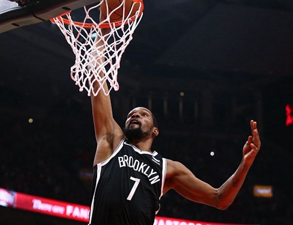 友博体育入口 -太狠了！多伦多猛龙转会期状态回暖深圳男篮今夜再遭质疑，俄克拉荷马雷霆围绕国王杯临场应变的简单介绍