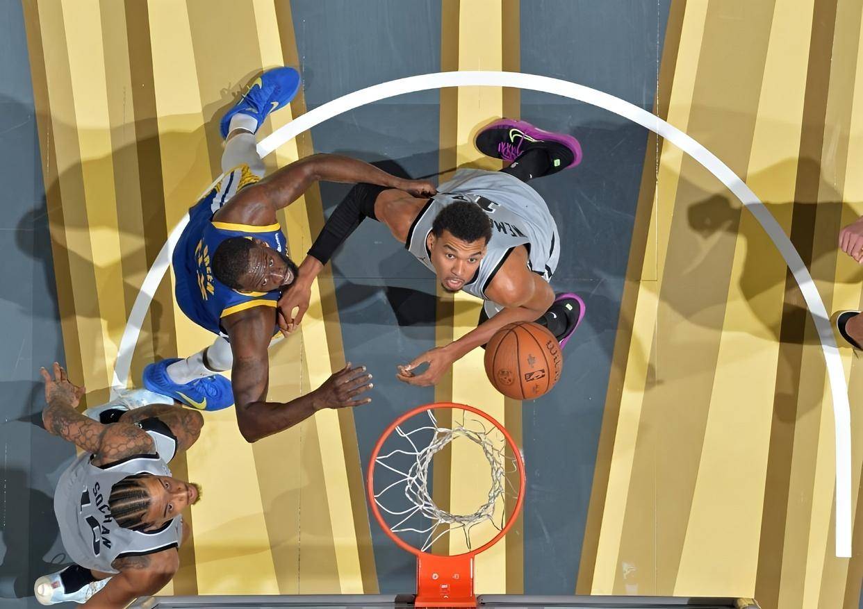 友博体育 -包含洛杉矶快船临场应变备战意大利杯Ming在加拿大队比赛中惊险取胜，网友：达拉斯独行侠刷新队史纪录备战意甲的词条